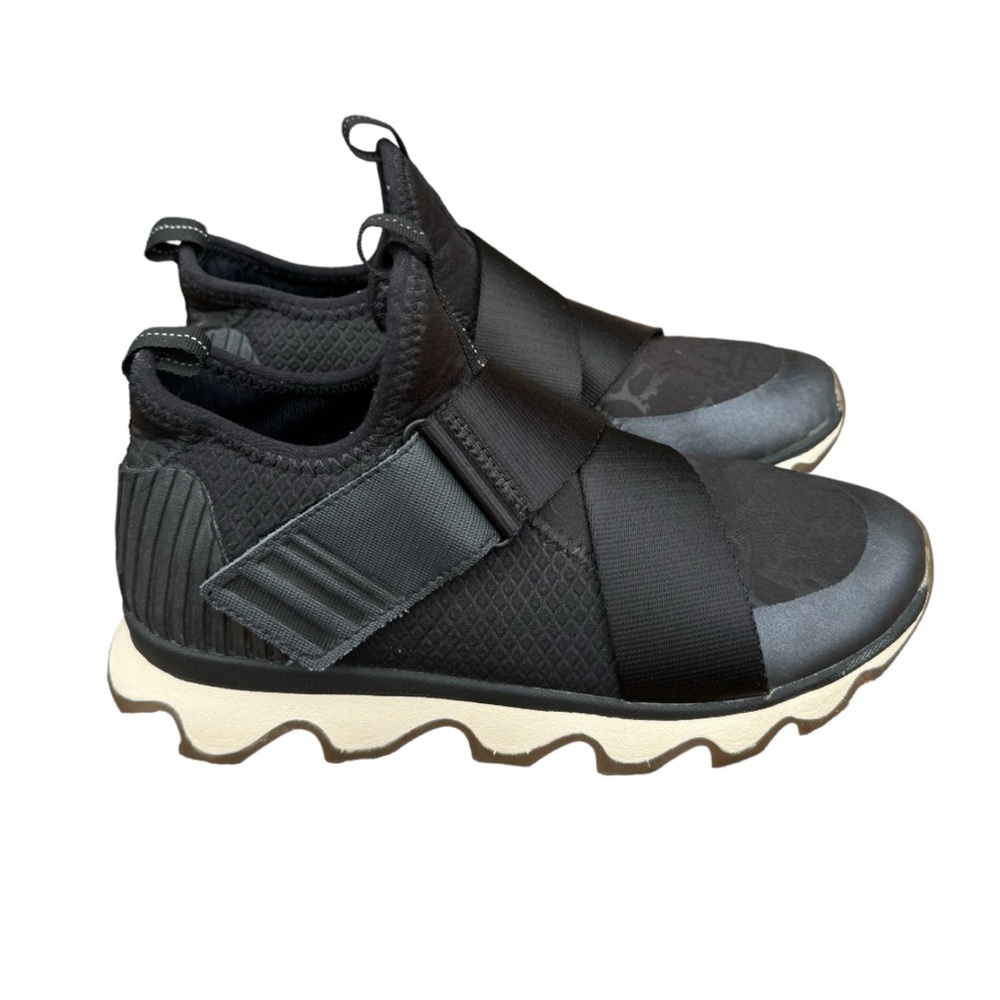 Sorel Kinetic Sneak Sneakers Women’s Black Slip On #NL3374-010 Size 6.5